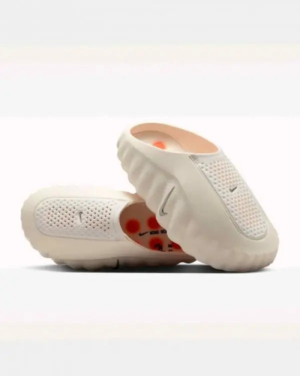 Nik.e Mind 001 Mules In Cream