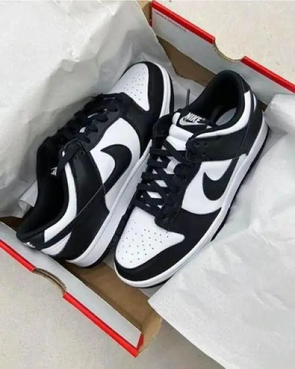 Nik.e SB Dunk Low Panda