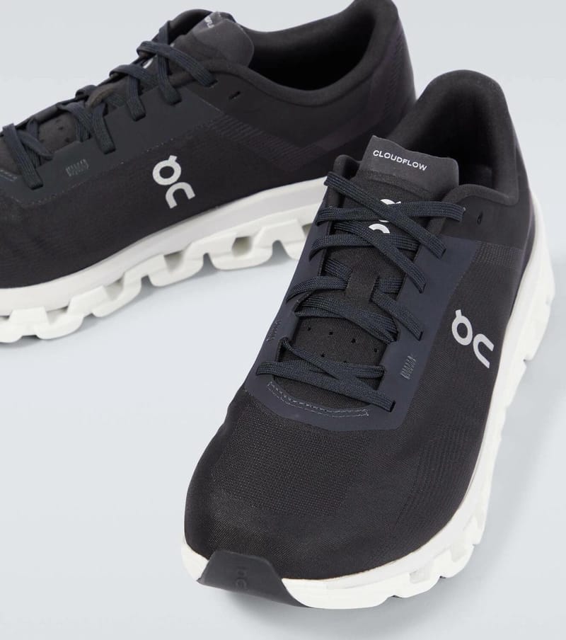 PRODUCT NAME: On Clo_ud_flow 4 Low Top Black