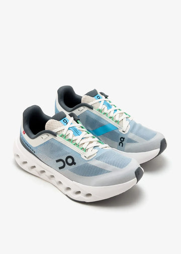 On Clo_ud _Surfer Next Niagara White