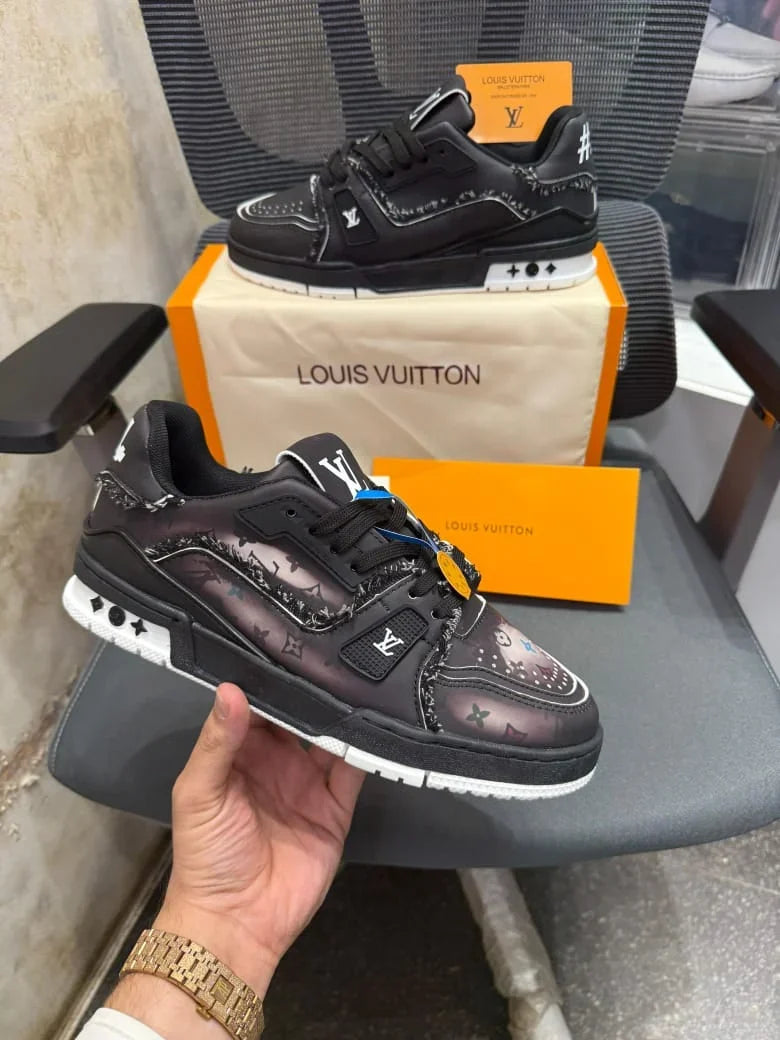 Lou_is_Vui_tton LV Civilist Trainer 2025